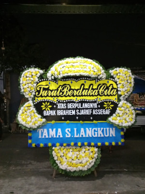 Papan Bunga Duka di Batu Licin
